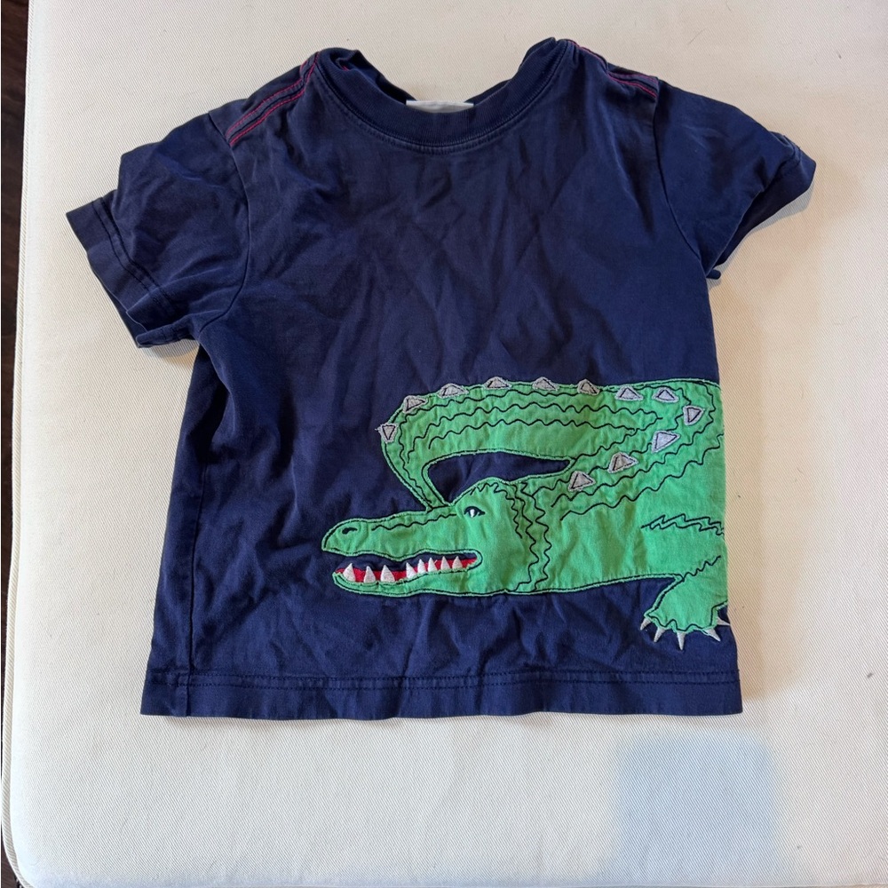 Hanna Andersson Blue Tee with Green Crocodile size 100